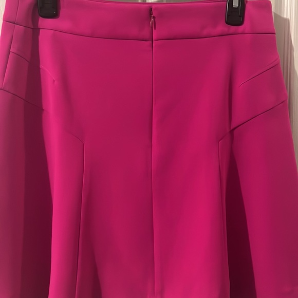 Women’s cute and sexy mini in fuchsia size 10 - Picture 5 of 5
